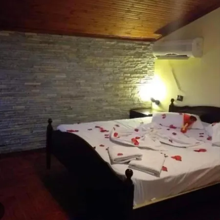 Hotel Hotel La Villa 3*